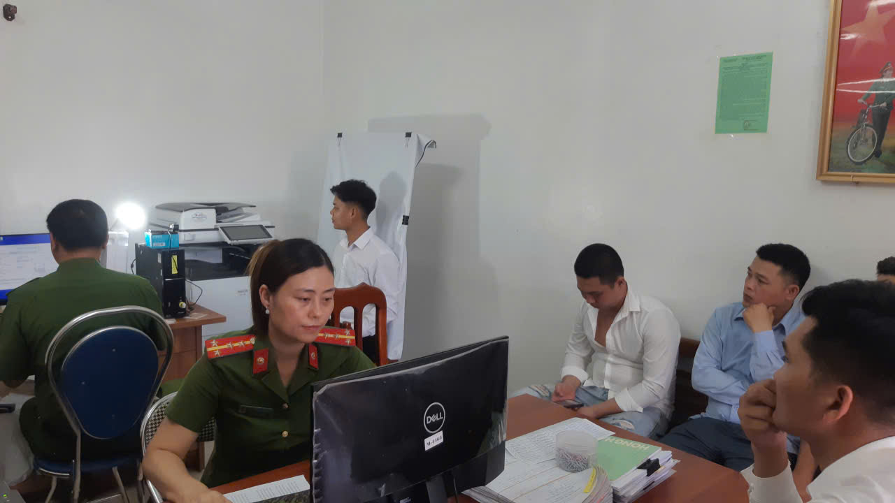 THÔNG BÁO LỊCH ĐỔI THẺ ĐẢNG VIÊN ĐẢNG BỘ XÃ VŨ THƯ