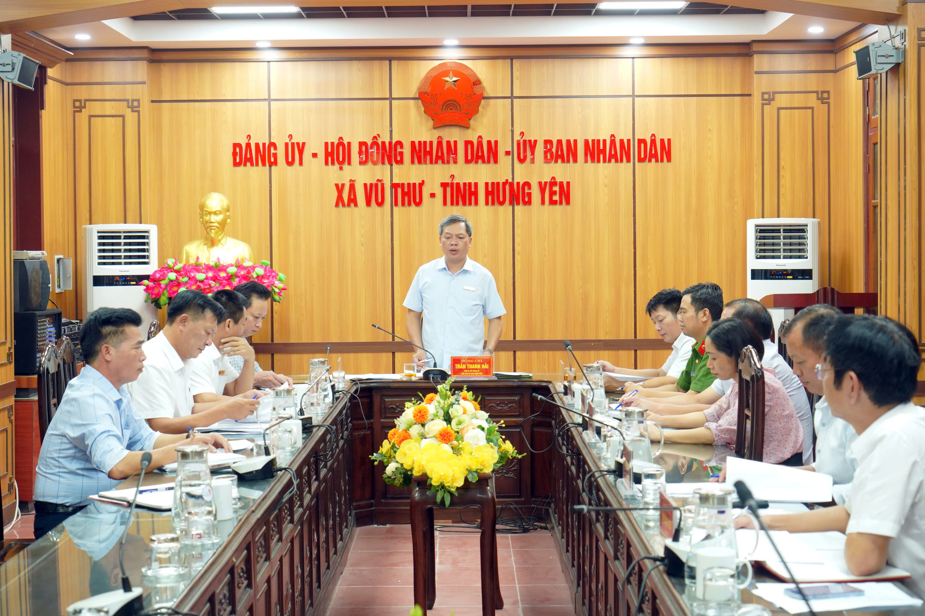 UBND xã Vũ Thư bàn giải pháp thực hiện nhiệm vụ phát triển kinh tế - xã hội tháng 9