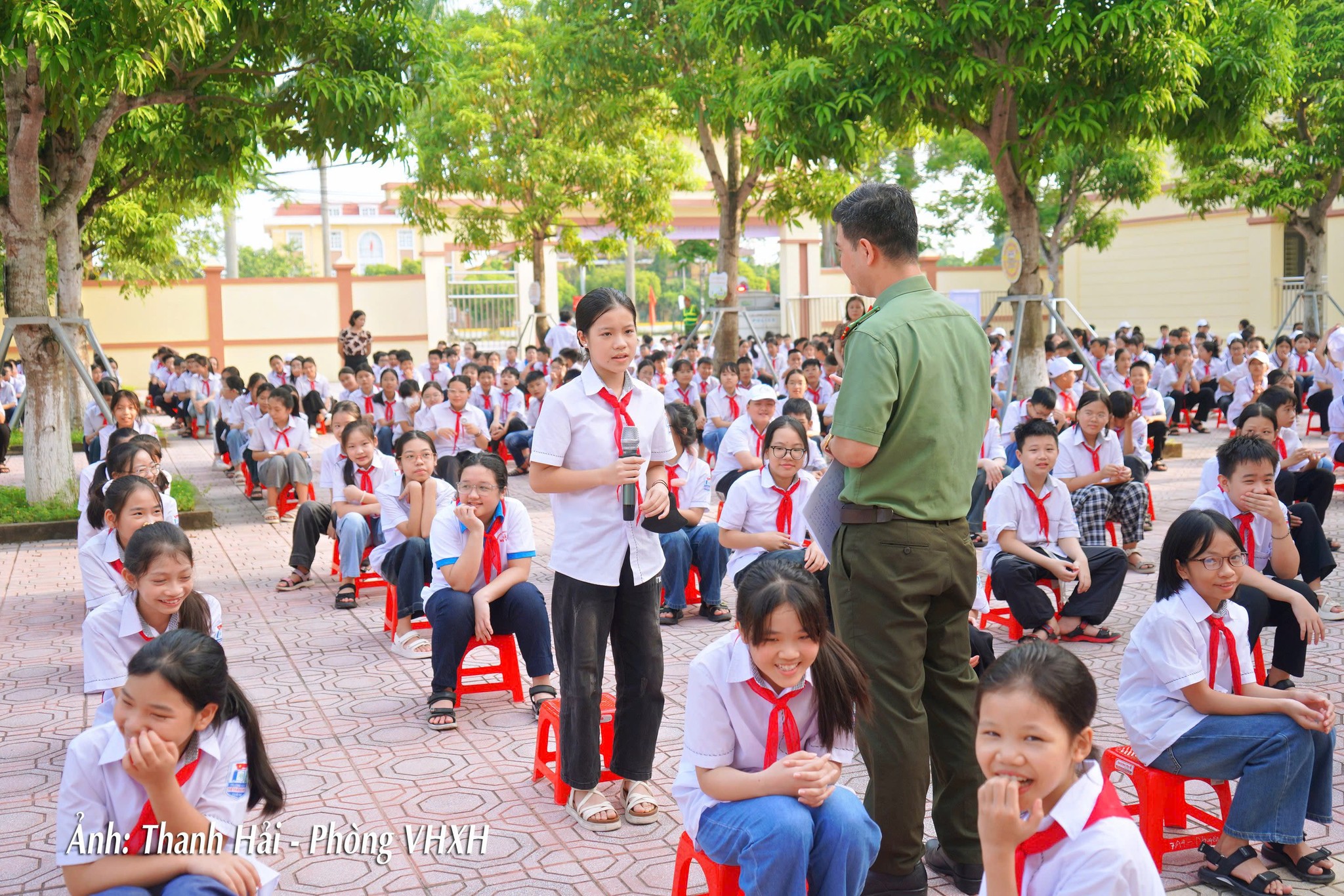 TRƯỜNG TRUNG HỌC CƠ SỞ VŨ THƯ TỔ CHỨC CHUYÊN ĐỀ TUYÊN TRUYỀN AN TOÀN GIAO THÔNG