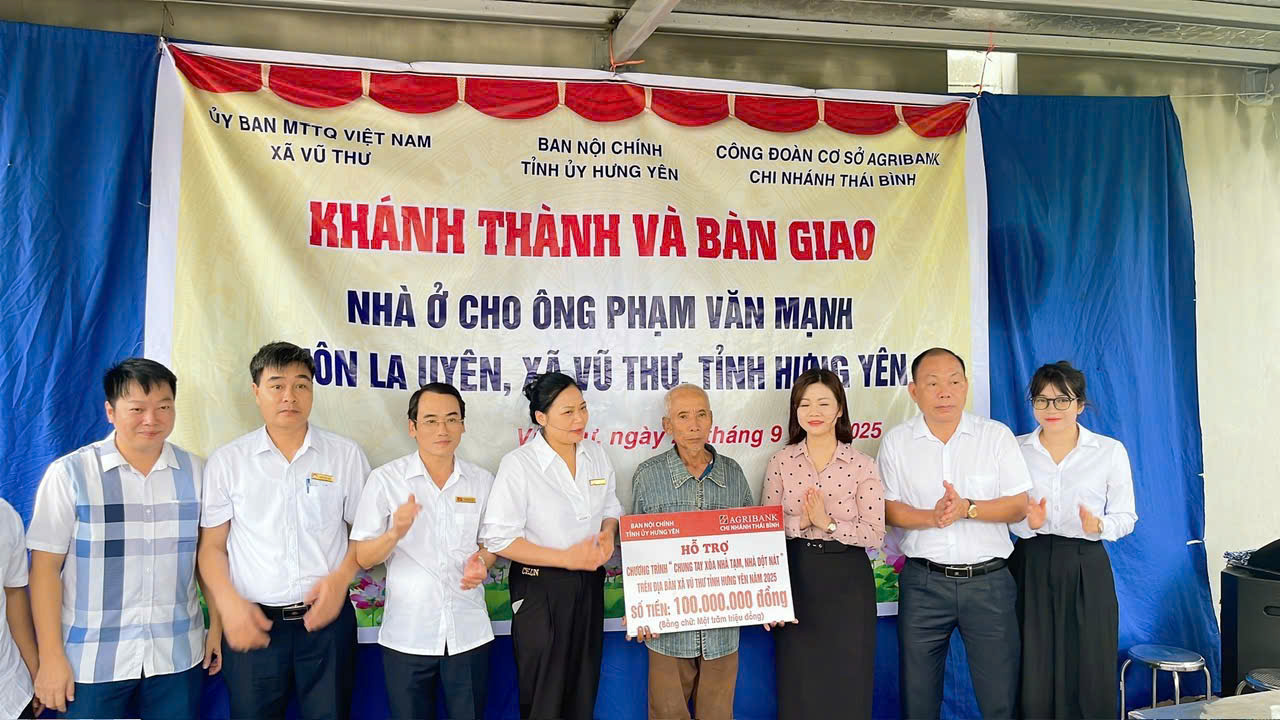 Xã Vũ Thư: khánh thành và bàn giao nhà ở cho hộ gia đình khó khăn