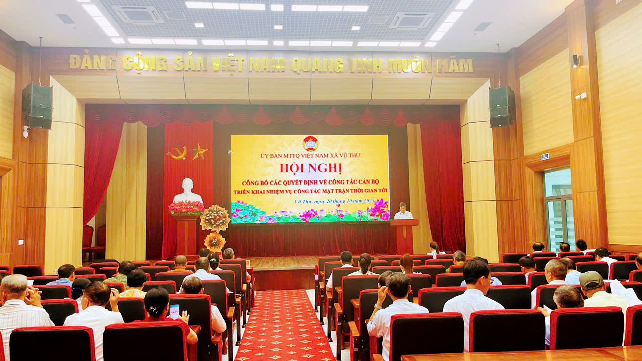 XÃ VŨ THƯ: CÔNG BỐ CÁC QUYẾT ĐỊNH CÔNG TÁC CÁN BỘ VÀ TRIỂN KHAI NHIỆM VỤ CÔNG TÁC MẶT TRẬN