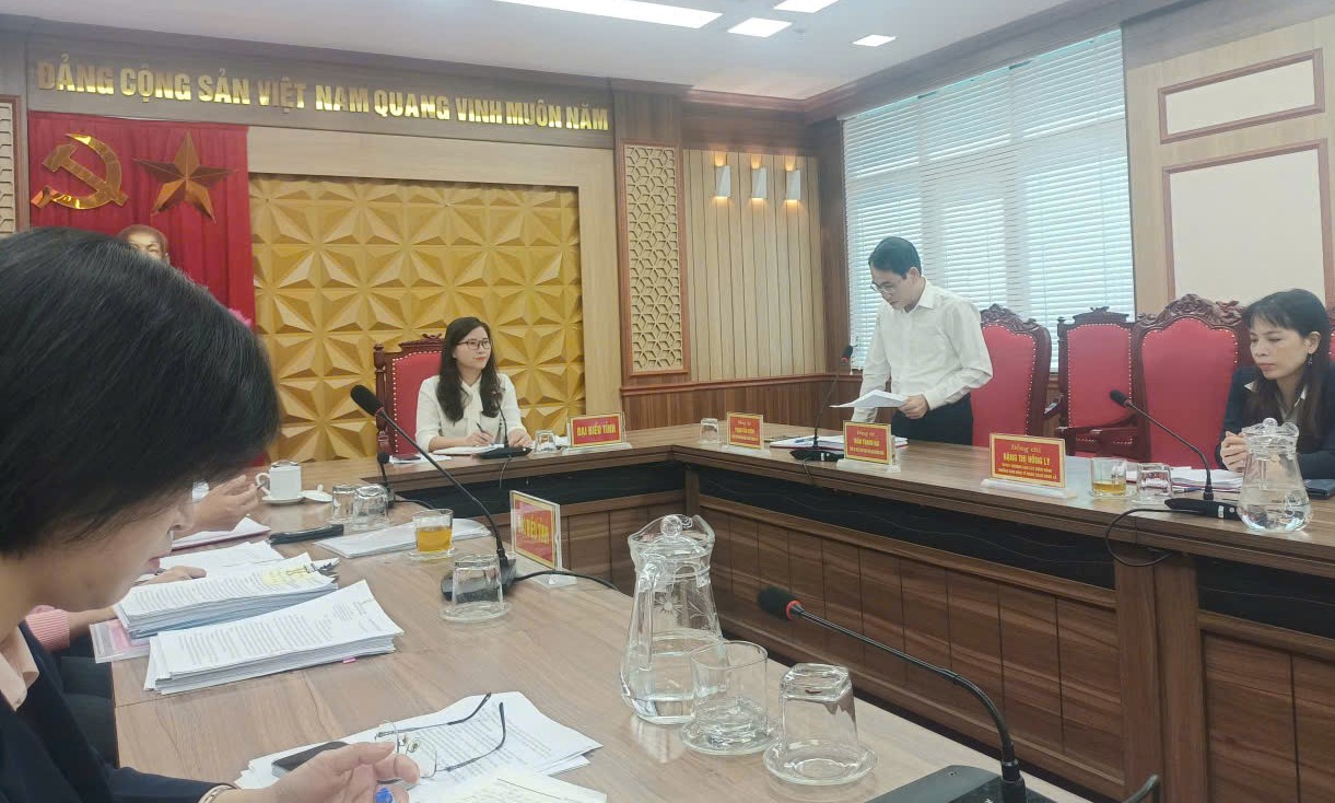 KIỂM TRA VIỆC THAM MƯU CẤP UỶ THỰC HIỆN NHIỆM VỤ CÔNG TÁC TUYÊN GIÁO VÀ DÂN VẬN