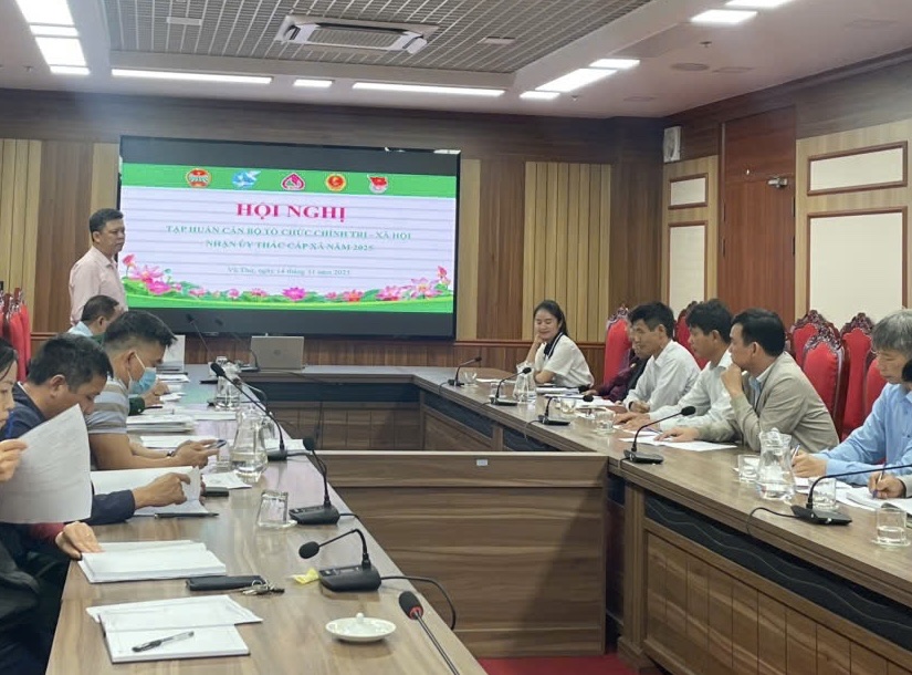 Nâng cao hiệu quả ủy thác tín dụng chính sách: Phòng Giao dịch Ngân hàng Chính sách xã hội Vũ Thư tổ chức tập huấn chuyên môn