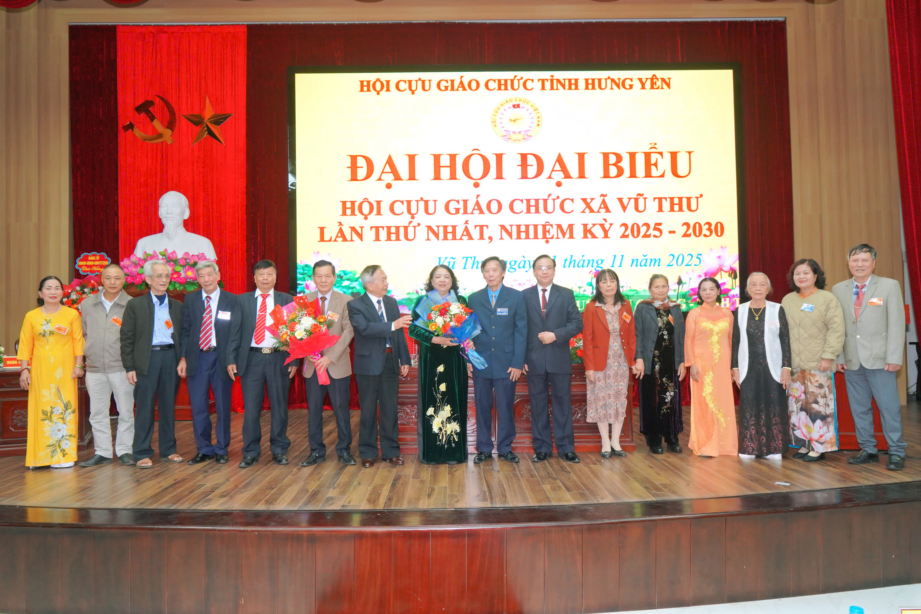 ĐẠI HỘI ĐẠI BIỂU HỘI CỰU GIÁO CHỨC XÃ VŨ THƯ LẦN THỨ NHẤT, NHIỆM KỲ 2025–2030 THÀNH CÔNG TỐT ĐẸP