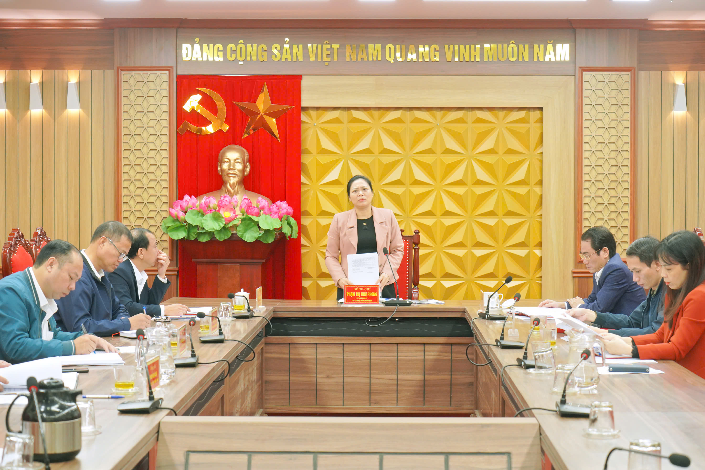 THƯỜNG TRỰC HỘI ĐỒNG NHÂN DÂN XÃ VŨ THƯ TRIỂN KHAI NHIỆM VỤ TRỌNG TÂM THÁNG 11/ 2025.