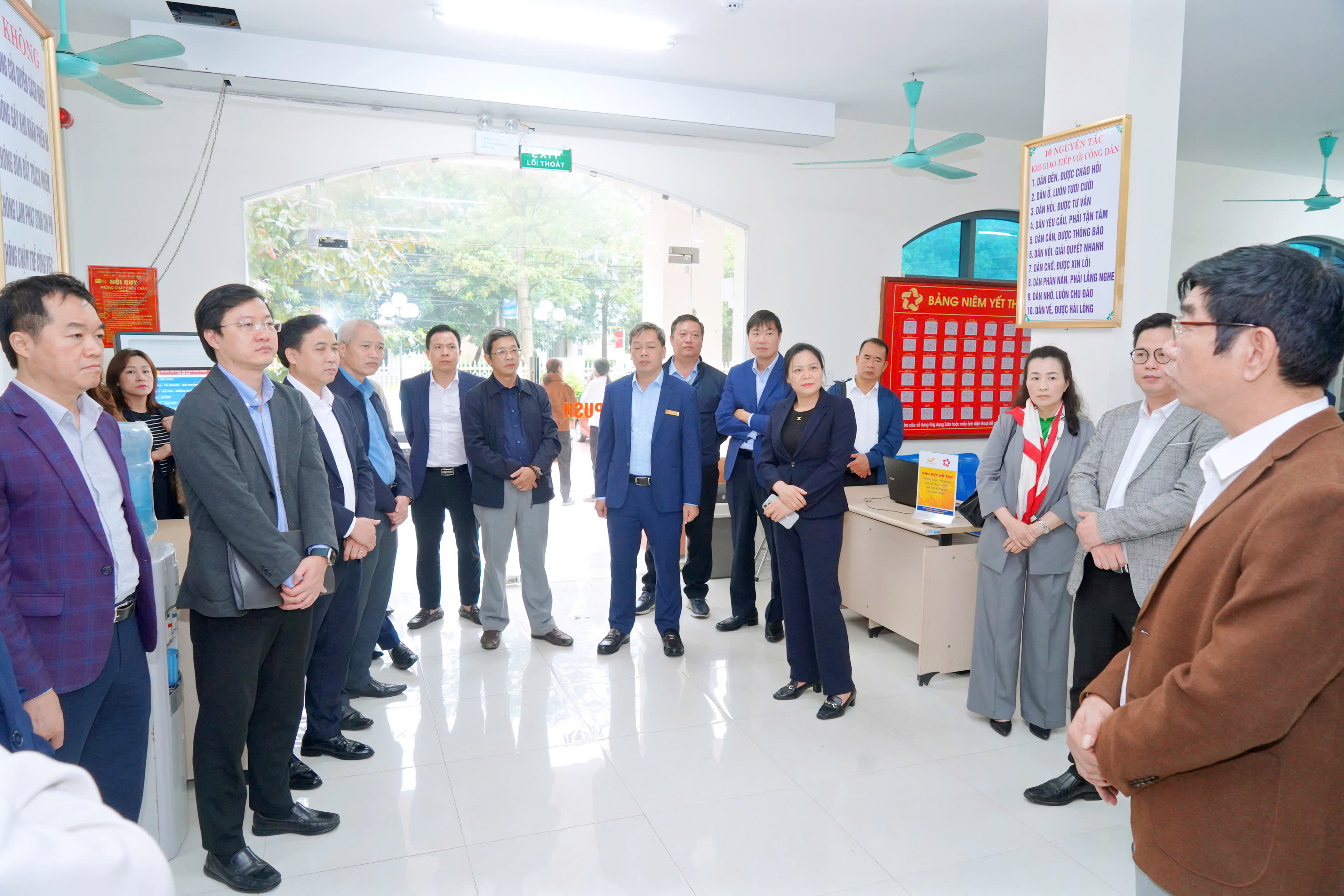 LỚP BỒI DƯỠNG LÃNH ĐẠO, QUẢN LÝ CẤP VỤ VÀ TƯƠNG ĐƯƠNG NGHIÊN CỨU THỰC TẾ TẠI XÃ VŨ THƯ