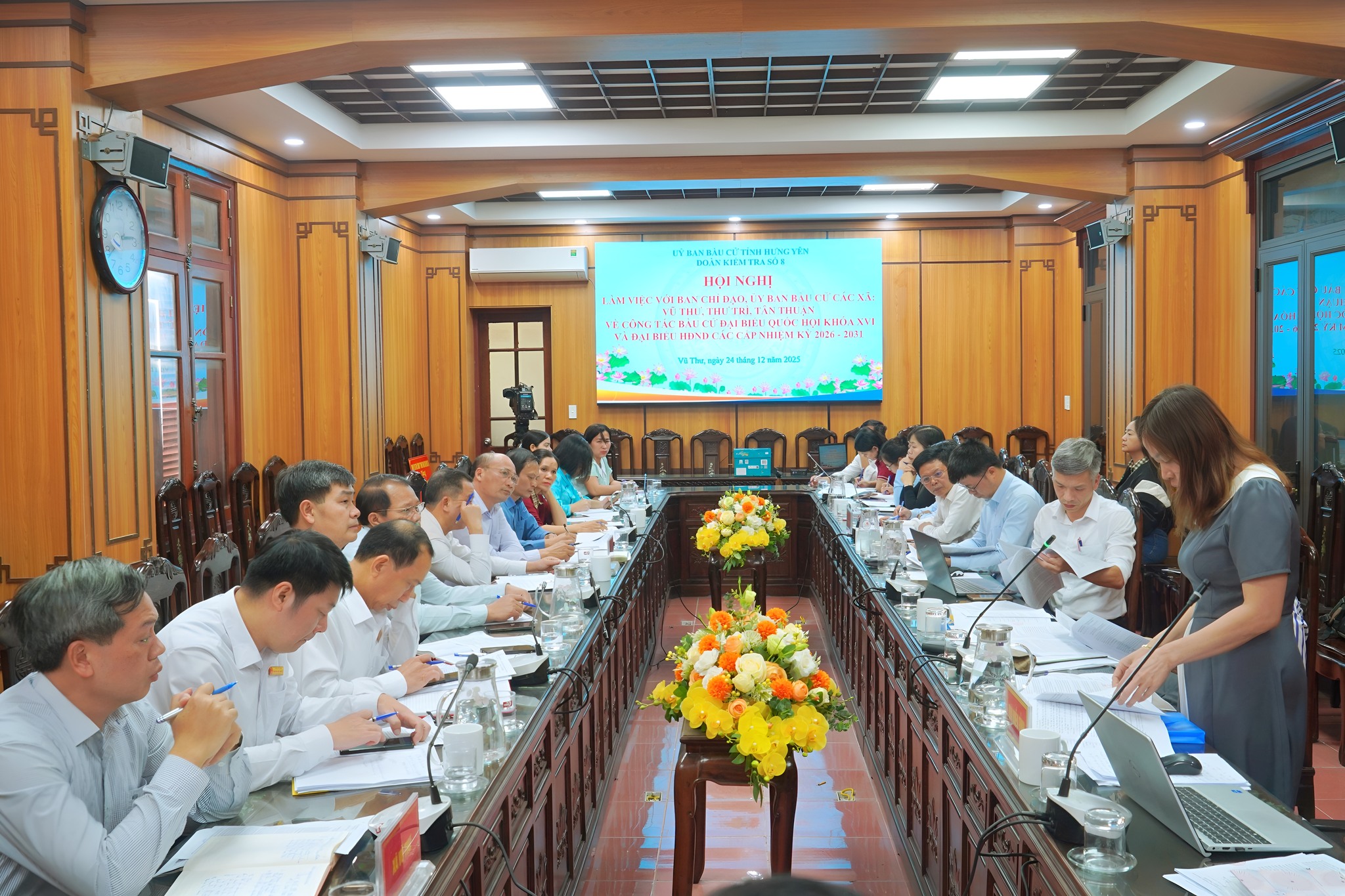 ĐOÀN KIỂM TRA SỐ 8 LÀM VIỆC VỚI XÃ VŨ THƯ, TÂN THUẬN, THƯ TRÌ