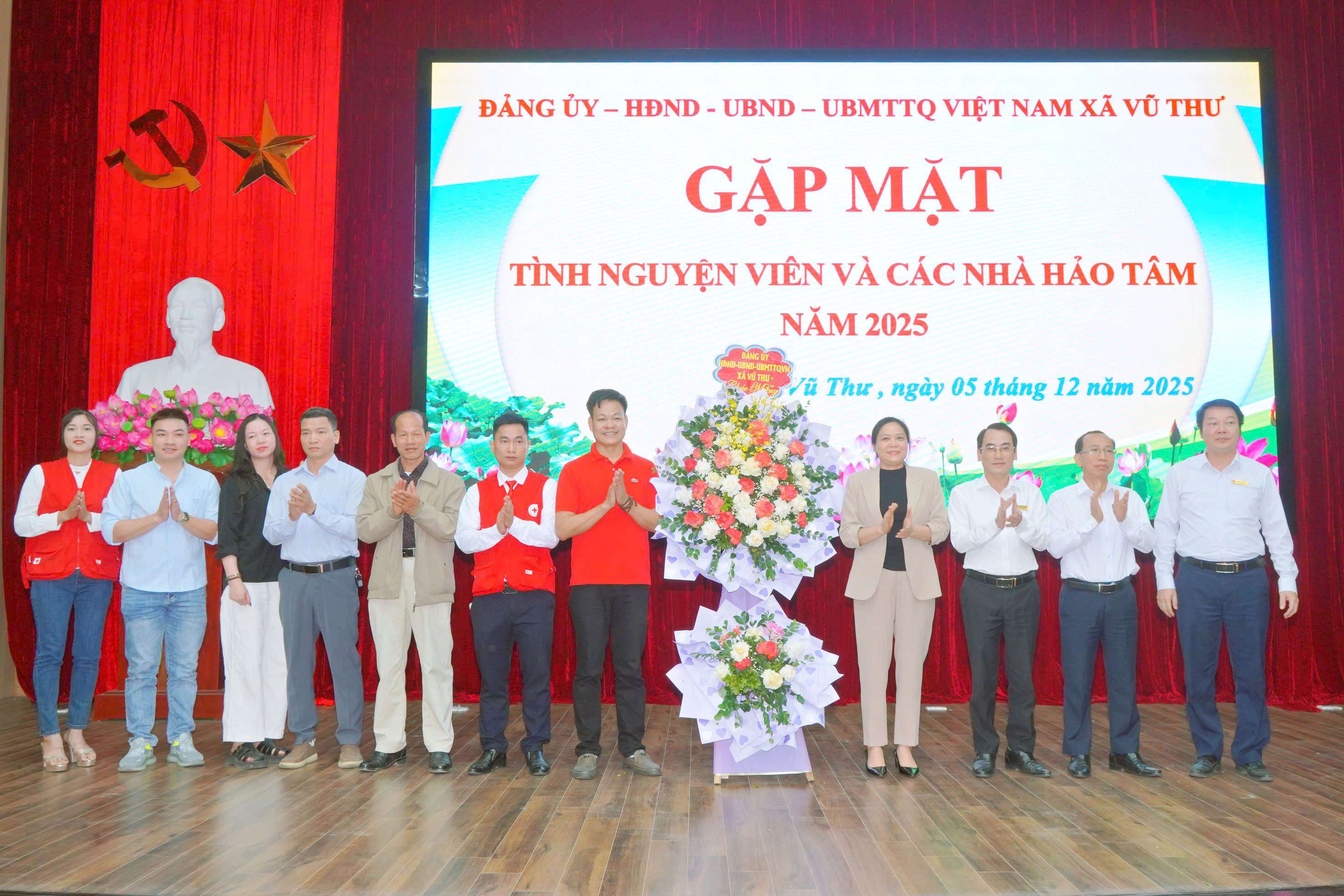 VŨ THƯ: GẶP MẶT TÌNH NGUYỆN VIÊN VÀ NHÀ HẢO TÂM NĂM 2025 NHÂN KỶ NIỆM 40 NĂM NGÀY QUỐC TẾ TÌNH NGUYỆN (05/12/1985 – 05/12/2025)