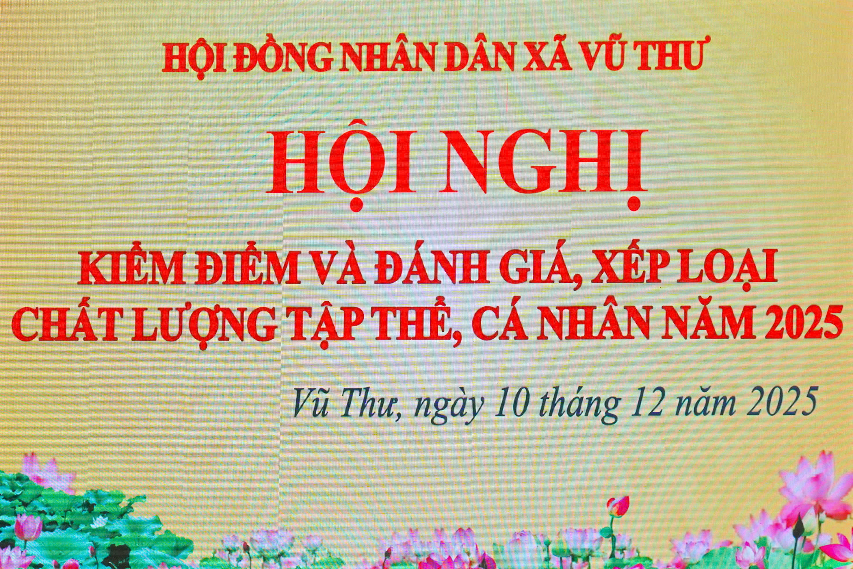 THƯỜNG TRỰC HỘI ĐỒNG NHÂN DÂN XÃ VŨ THƯ TỔ CHỨC HỘI NGHỊ KIỂM ĐIỂM NĂM 2025