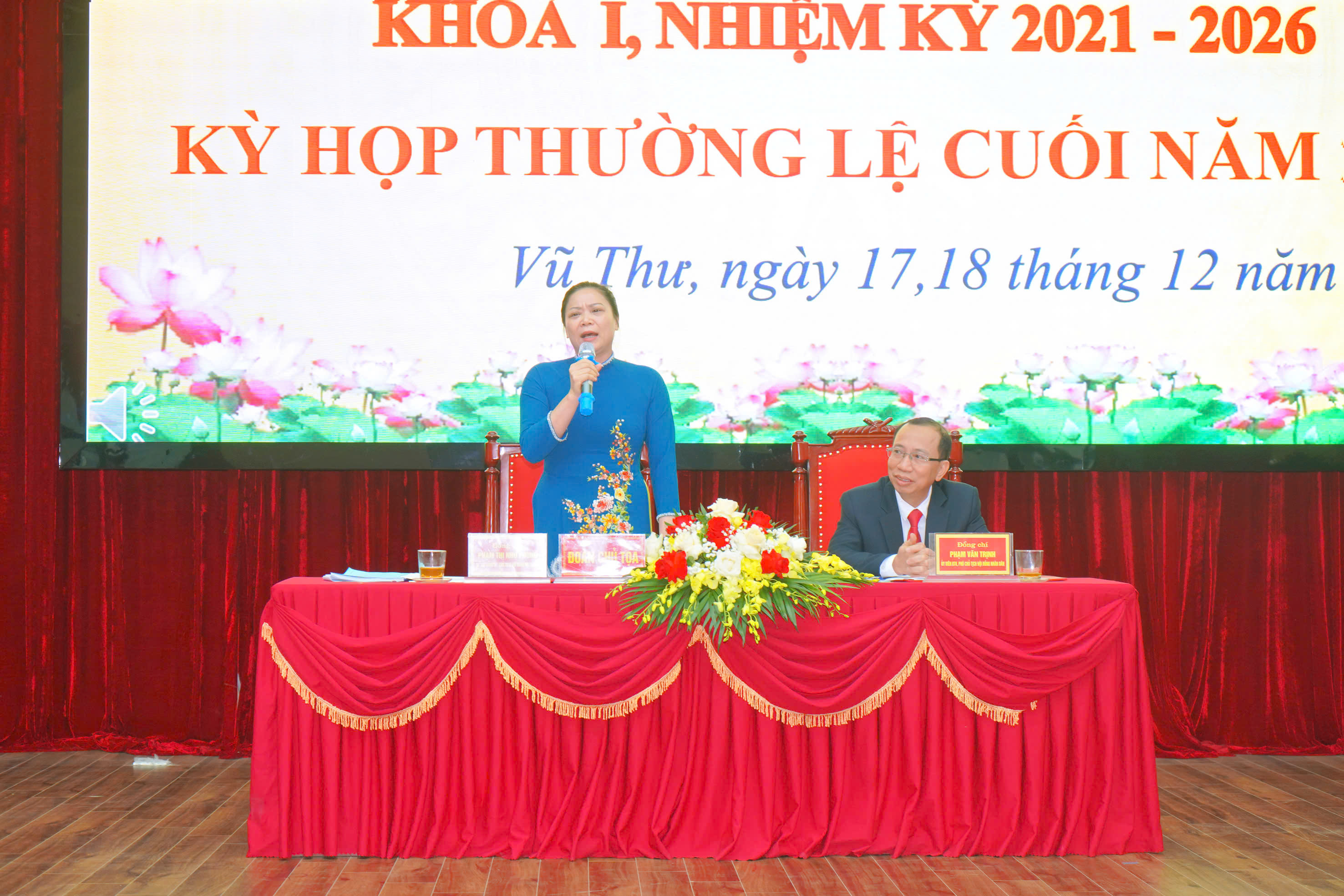 NHIỀU VẤN ĐỀ ĐẠI BIỂU, CỬ TRI, NHÂN DÂN XÃ VŨ THƯ QUAN TÂM ĐƯỢC TRAO ĐỔI THẲNG THẮN, TRẢ LỜI TRÁCH NHIỆM, KHÔNG NÉ TRÁNH, ĐI THẲNG VÀO VẤN ĐỀ