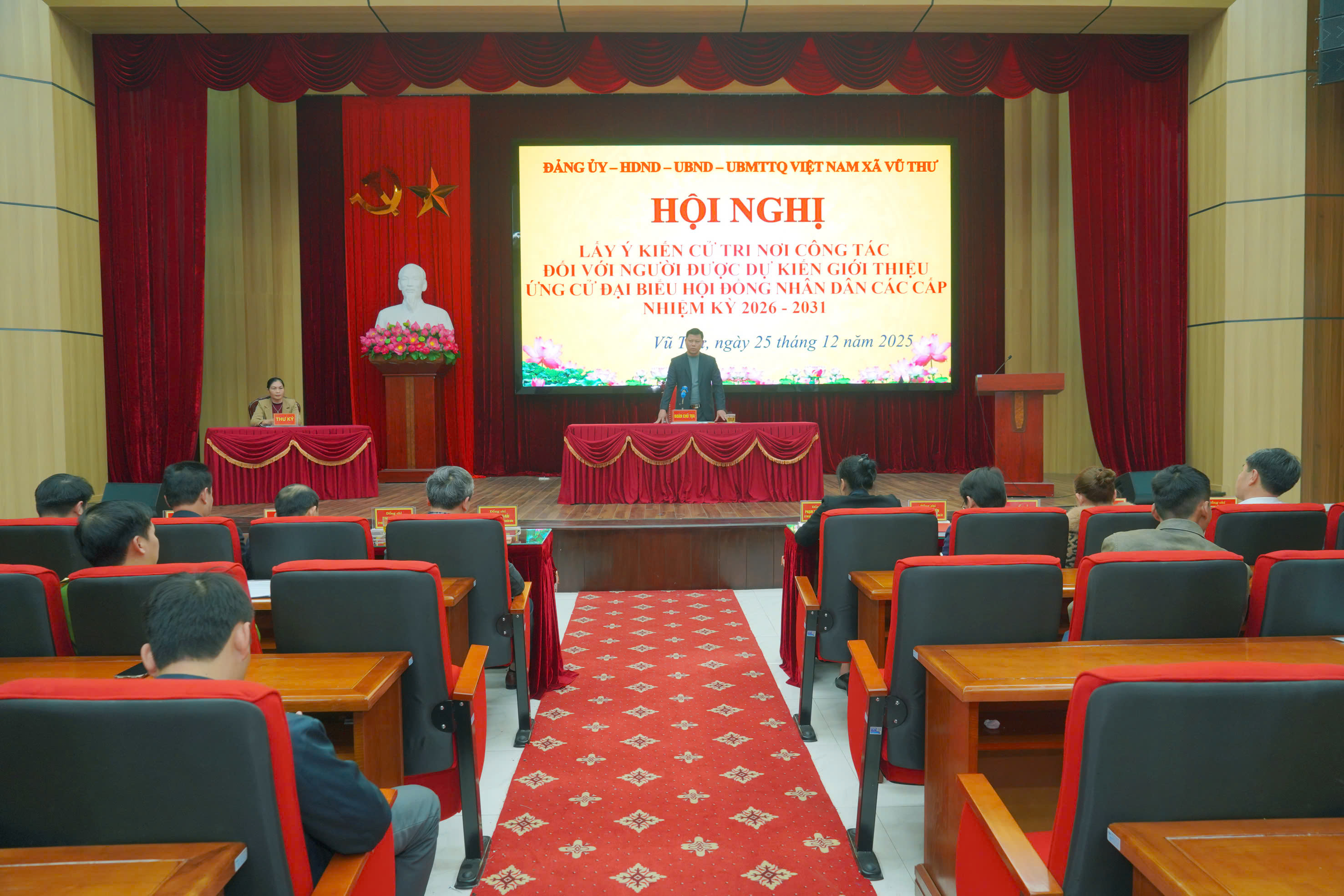 XÃ VŨ THƯ TỔ CHỨC HỘI NGHỊ LẤY Ý KIẾN CỬ TRI NƠI CÔNG TÁC ĐỐI VỚI NGƯỜI ĐƯỢC DỰ KIẾN GIỚI THIỆU HĐND CÁC CẤP