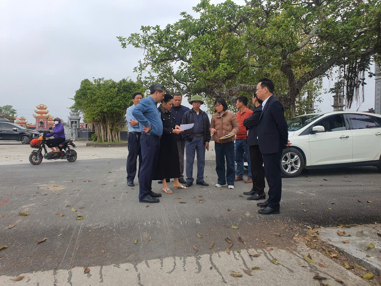KHẢO SÁT KHU DI TÍCH LỊCH SỬ ĐỀN – CHÙA PHƯỢNG VŨ HƯỚNG TỚI TỔ CHỨC LỄ HỘI QUY MÔ CẤP XÃ