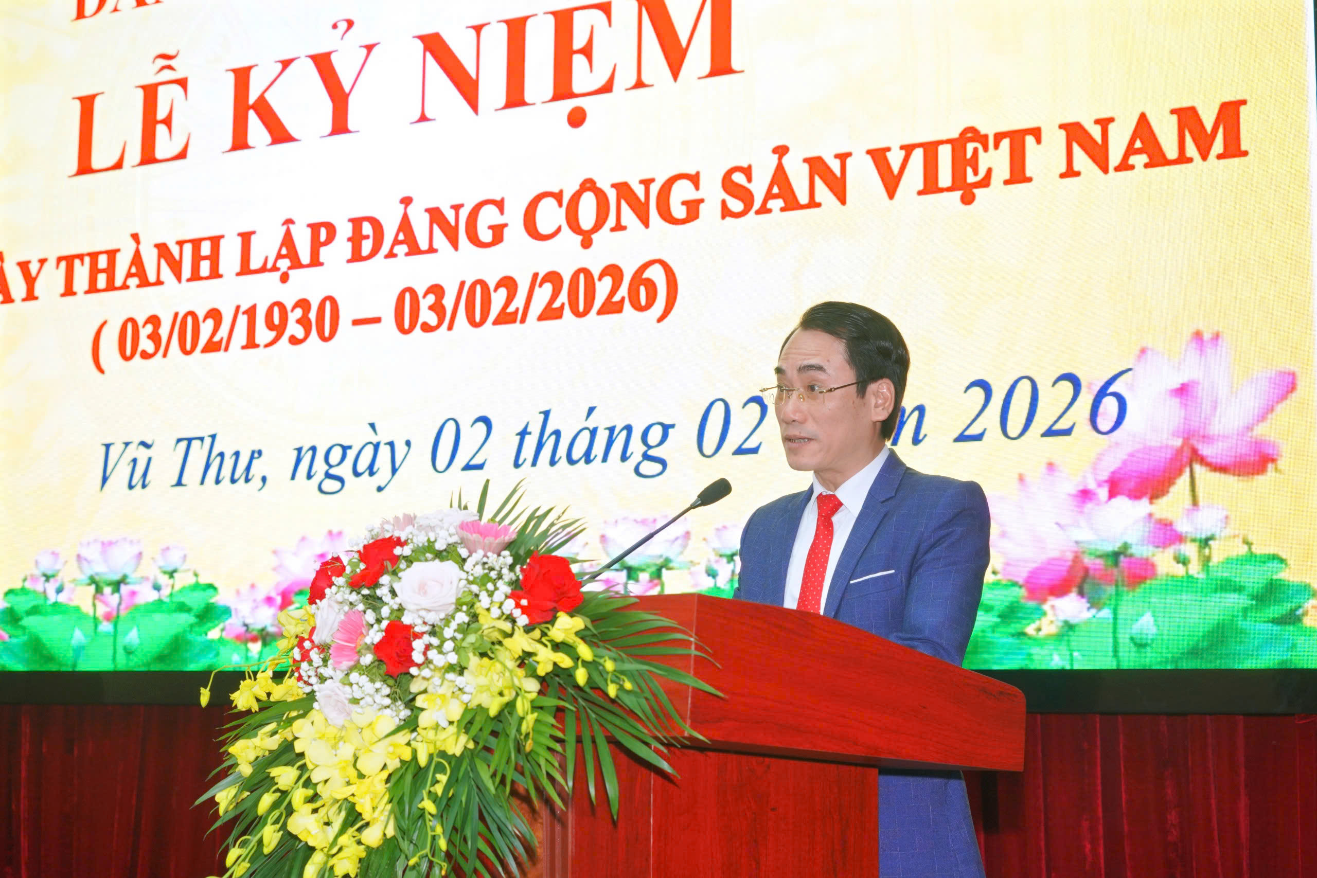 ĐẢNG BỘ, CHÍNH QUYỀN NHÂN DÂN XÃ VŨ THƯ NGUYỆN MÃI MÃI ĐI THEO CON ĐƯỜNG MÀ ĐẢNG, BÁC HỒ ĐÃ LỰA CHỌN