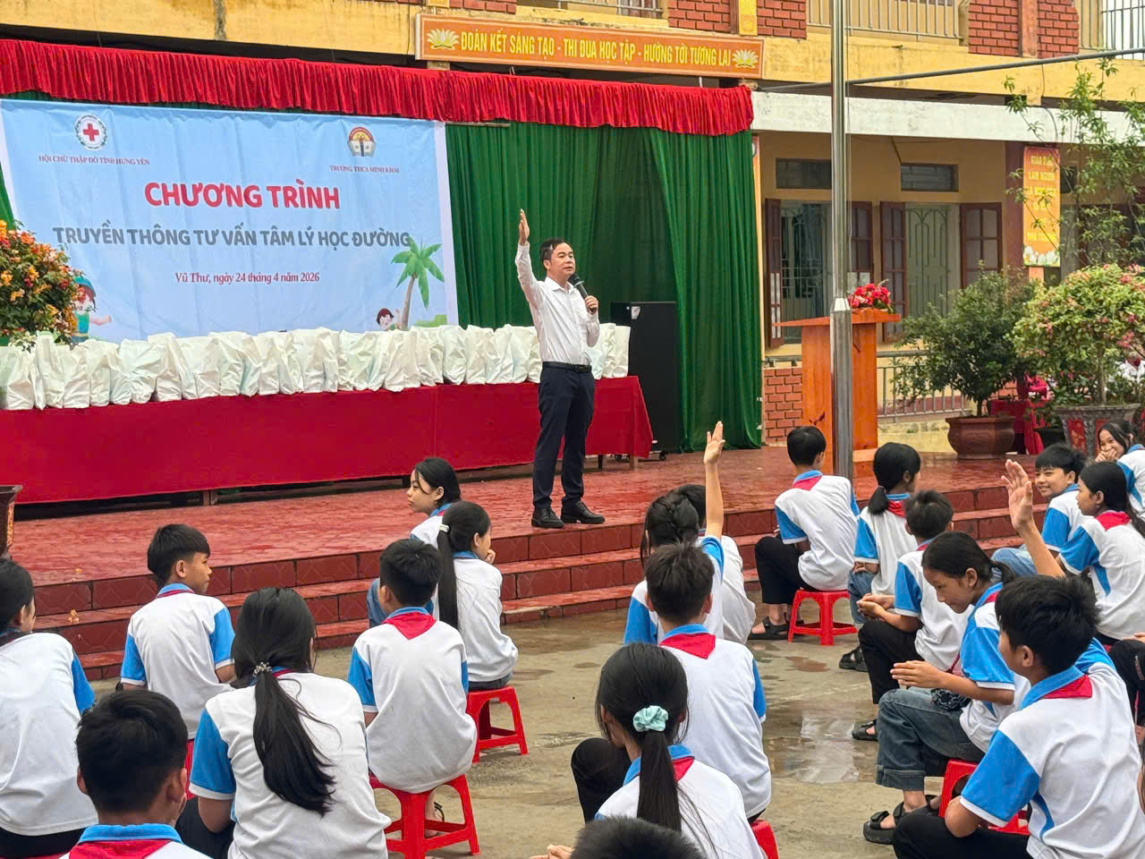 Quan tâm đẩy mạnh hoạt động tư vấn tâm lý học đường tại các trường trên địa bàn xã Vũ Thư