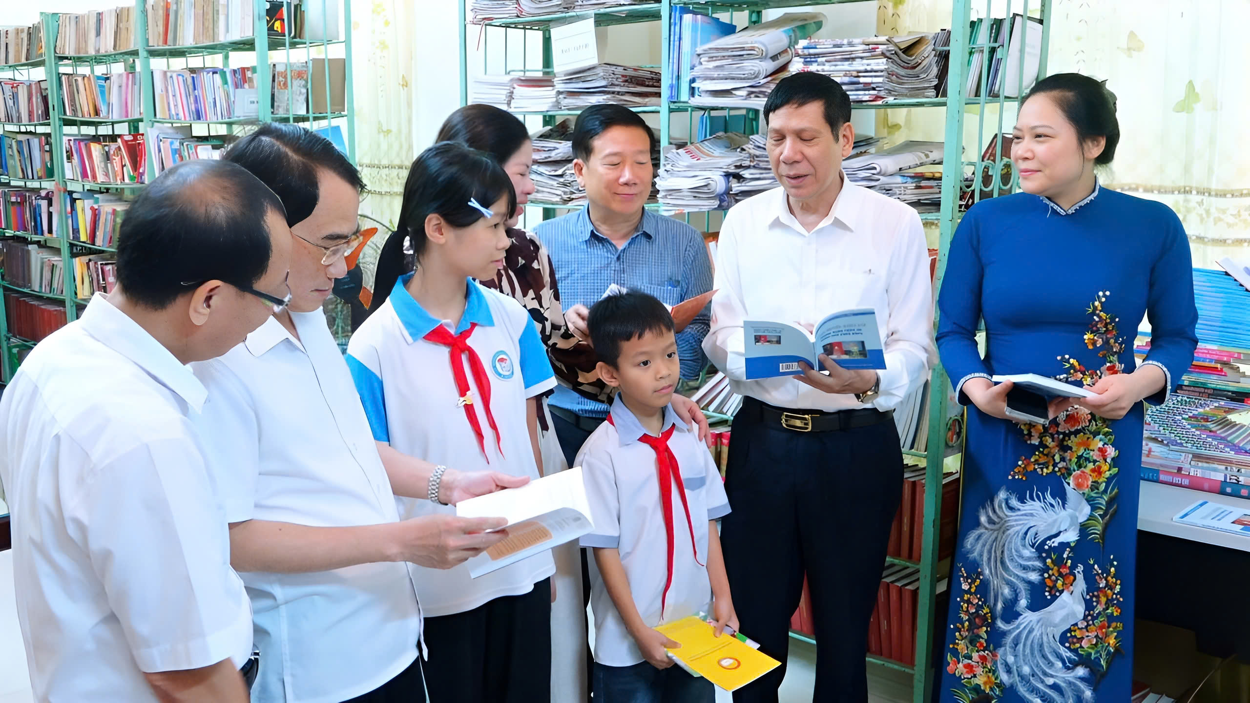 Sôi nổi Ngày hội Sách và Văn hóa đọc năm 2026 Cụm Khuyến học số 12
