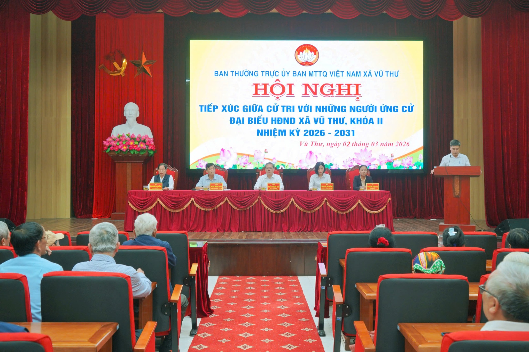 HỘI NGHỊ TIẾP XÚC CỬ TRI VỚI NGƯỜI ỨNG CỬ ĐẠI BIỂU HĐND XÃ TẠI ĐƠN VỊ BẦU CỬ SỐ 2