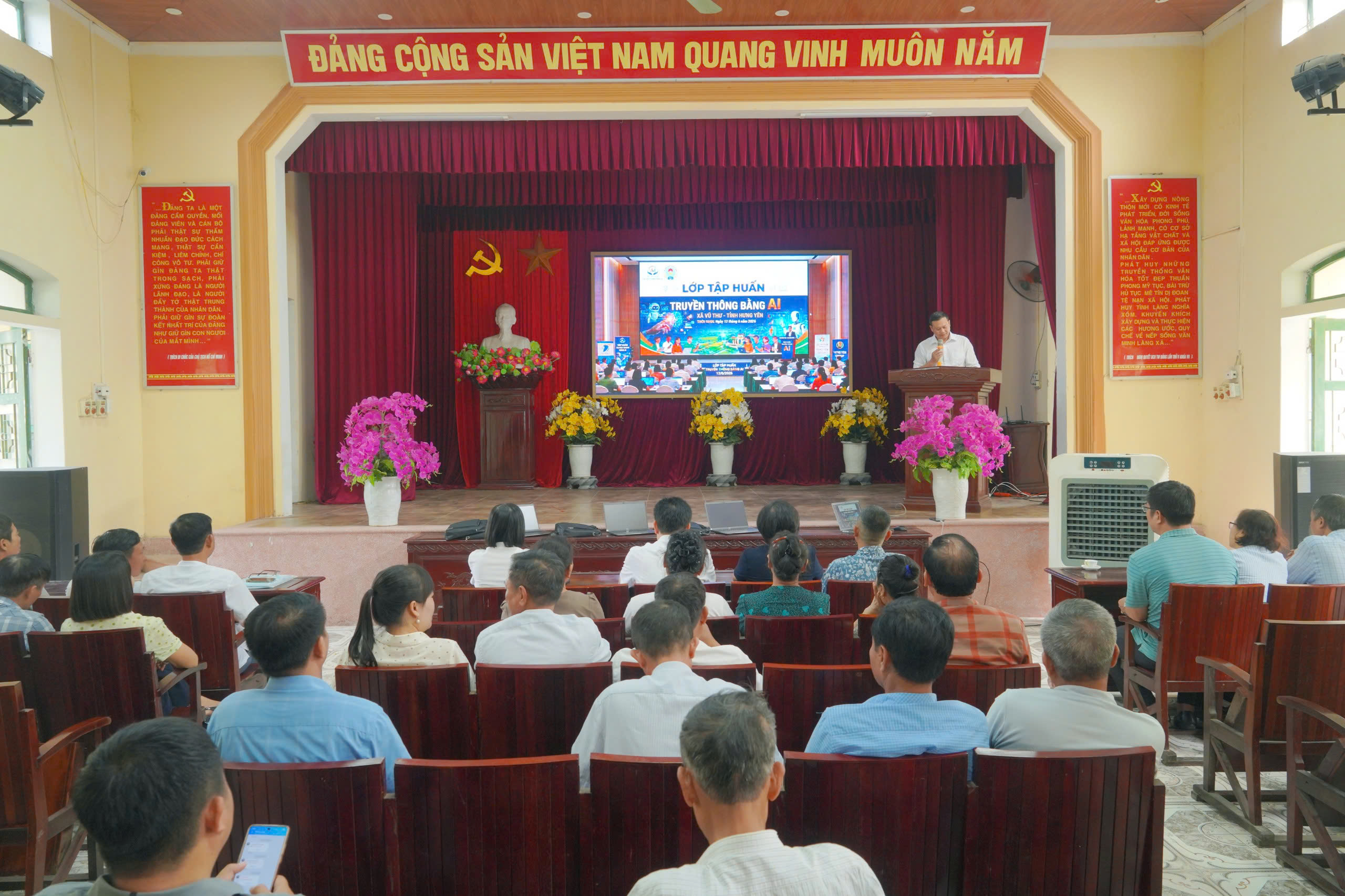 HỌC AI ĐỂ LÀM TRUYỀN THÔNG HIỆU QUẢ: HỢP TÁC XÃ NÔNG NGHIỆP XÃ VŨ THƯ BẮT NHỊP XU HƯỚNG SỐ
