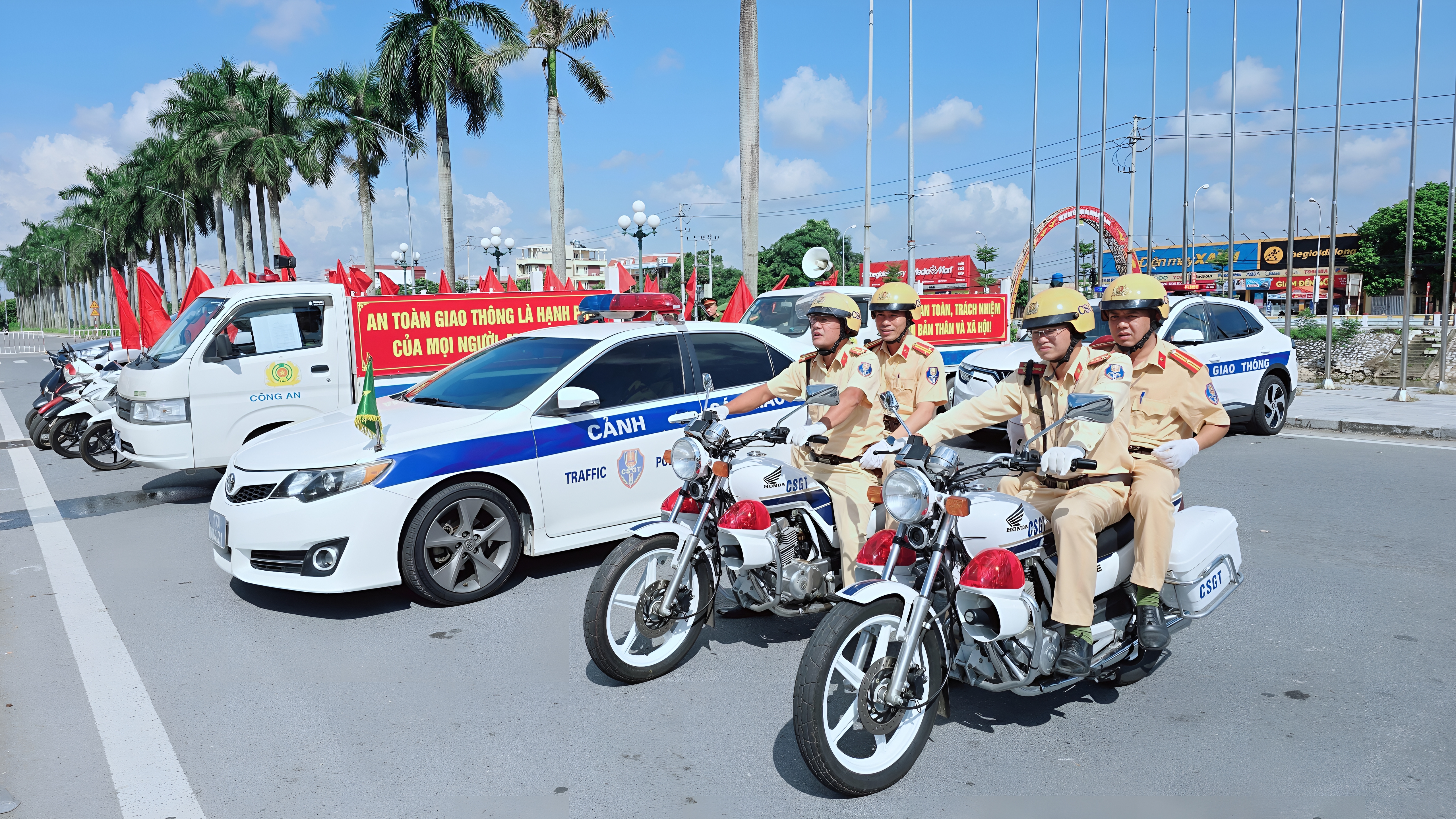 🇻🇳 XÃ VŨ THƯ RA MẮT MÔ HÌNH ĐIỂM "XÃ AN TOÀN GIAO THÔNG"
