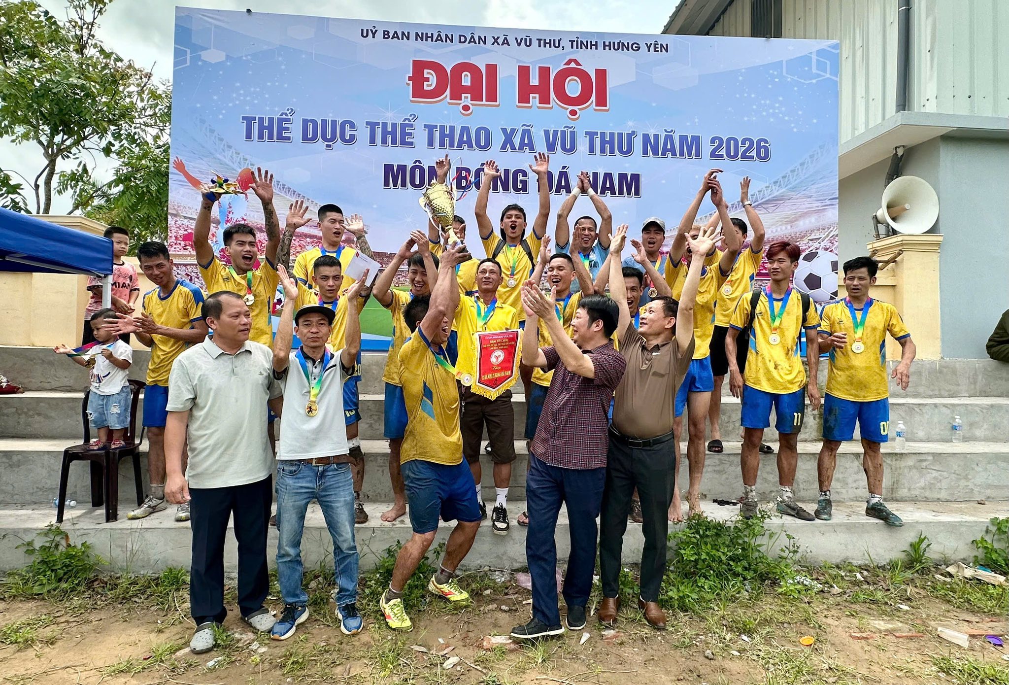 Sôi nổi Giải bóng đá nam Đại hội Thể dục thể thao xã Vũ Thư năm 2026 – Minh Quang bảo vệ thành công ngôi vô địch