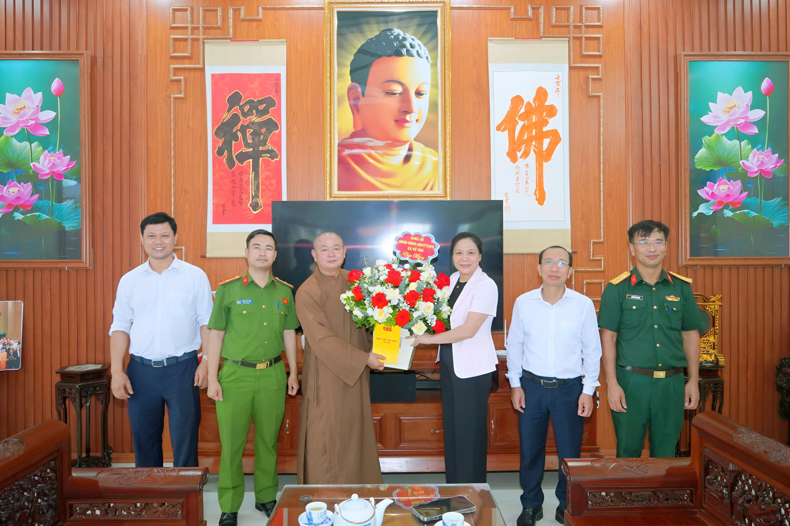 LÃNH ĐẠO XÃ VŨ THƯ THĂM, CHÚC MỪNG ĐẠI LỄ PHẬT ĐẢN 2026, PHẬT LỊCH 2570
